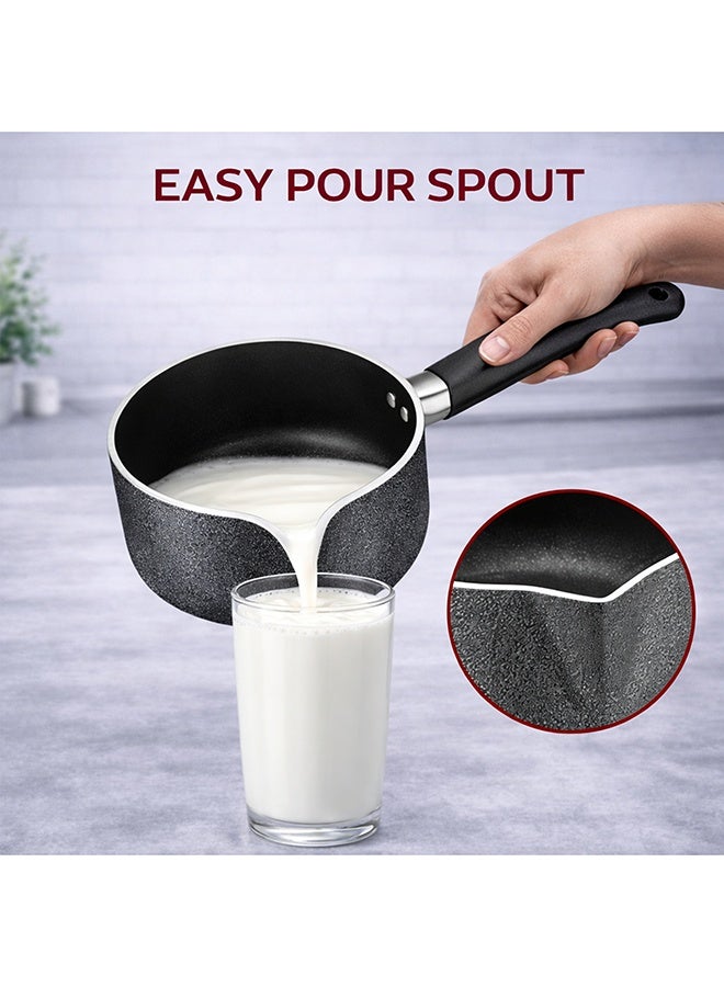 سونكس مقلاة حليب غير لاصقة ١٦ سم بسعة ١٫٥ لتر – قدر صوص مع فوهة للصب، خالية من مواد بي إف أو إيه وبي إف إيه إس، آمنة للغسل في غسالة الصحون، مقبض باكلايت مقاوم للحرارة، مناسبة لمواقد الغاز والكهرباء والسيراميك، لون رمادي - Image 4